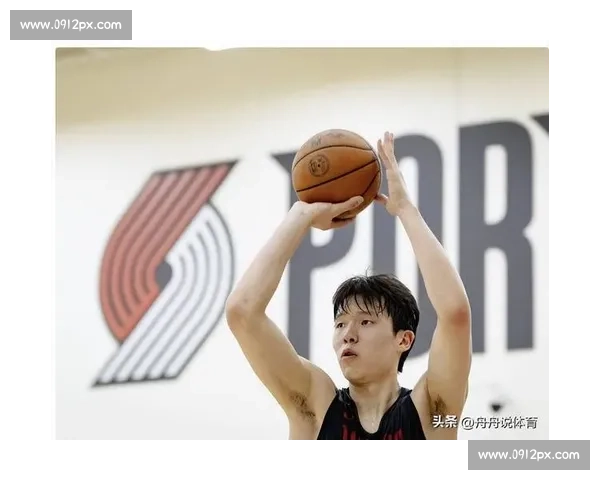 开拓者买断艾顿腾出空间！杨瀚森崛起，湖人签约状元中锋补强争冠短板