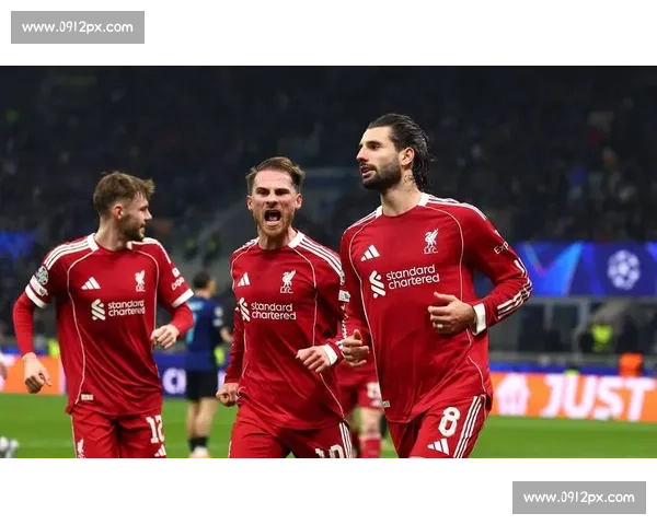 利物浦对阵火焰之战攻防博弈引爆赛场焦点对决悬念升级球迷期待巅峰较量