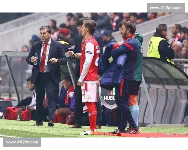 博阿维斯主场迎战布拉加联赛焦点对决胜负悬念引爆全场球迷期待高涨