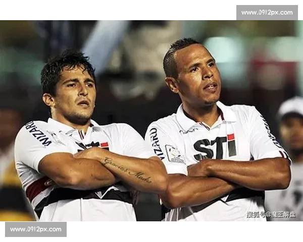 巴拉纳竞技主场迎战圣保罗强强对话考验联赛格局走向关键之战引关注 巴拉纳竞技主场迎战圣保罗强强对话考验联赛格局走向关键之战引关注